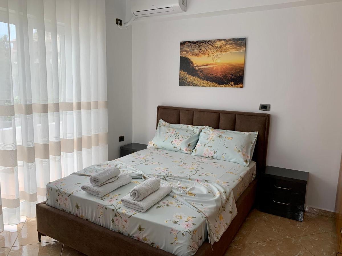 Maxus Apts Saranda Extérieur photo