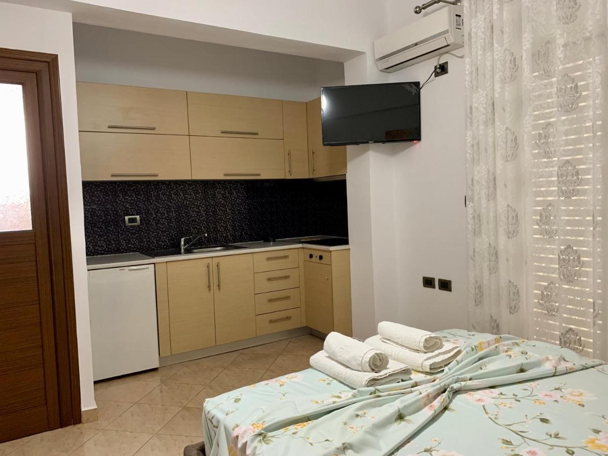 Maxus Apts Saranda Extérieur photo
